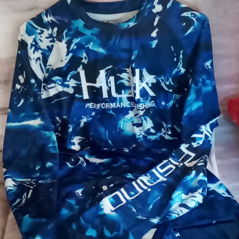 Huk performance fishing shirt